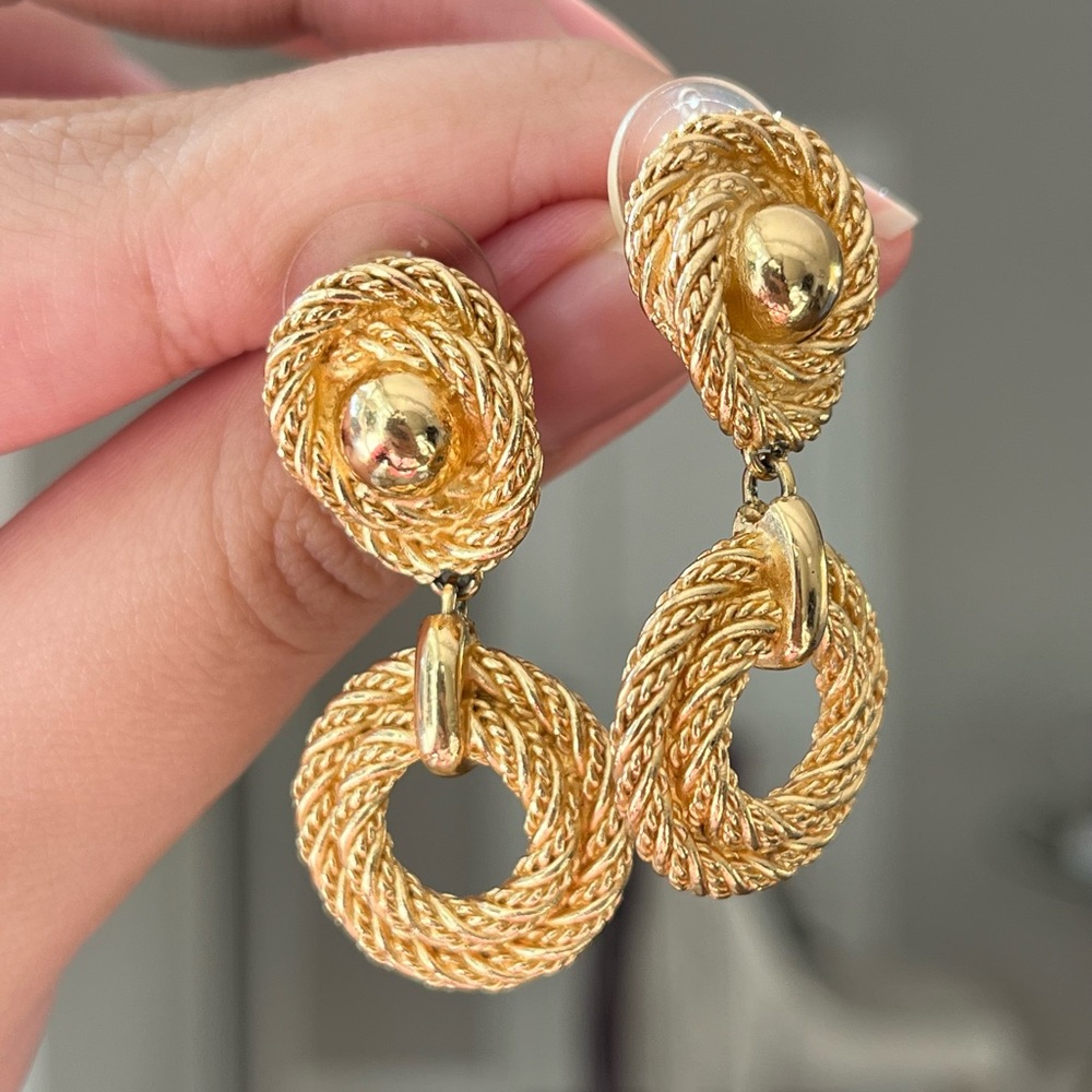 Authentic Vintage Dior Braided Rope Round Dangle Gold 14k Gold Post Earrings